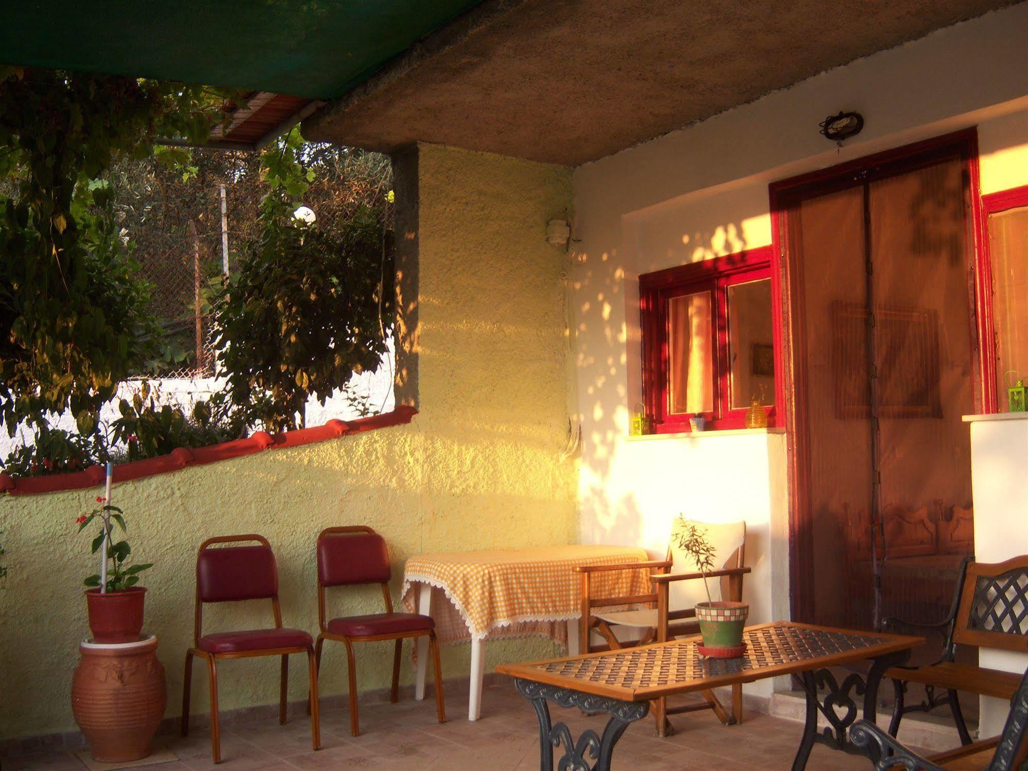 Anessis Cosmos Aparthotel Anaxos Exterior photo